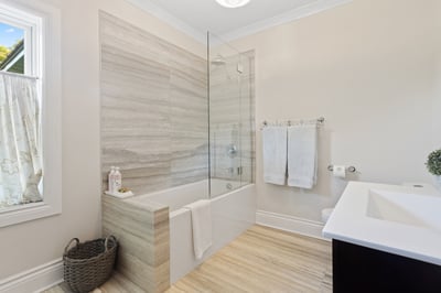 Modern Grout-Free Shower Options to Consider in Your Fresno Bathroom